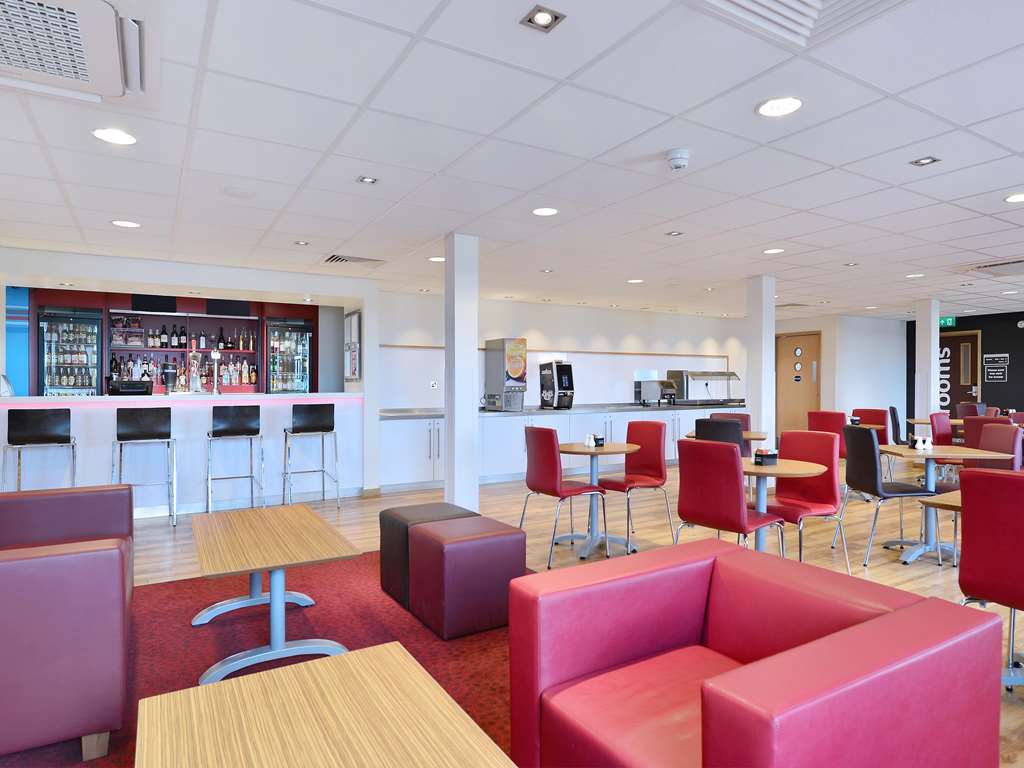 Travelodge London Finchley Restoran foto